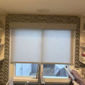 Рулонная штора Somfy Sonesse 40 RTS, утяжелитель Hidden, 1 м