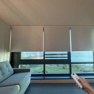 Рулонная штора Somfy Sonesse 40 RTS, светло-серый, blackout, 0.6 м