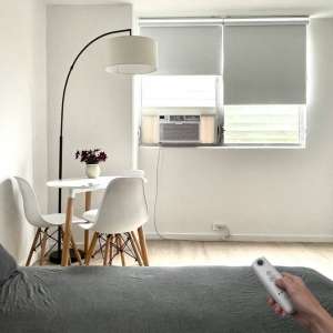 Рулонная штора Somfy Sonesse 40 RTS, светло-серый, blackout, пульт, 0.5 м